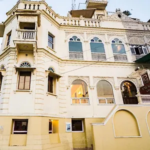 Palace On Ganges - Heritage Hotel Bénarès